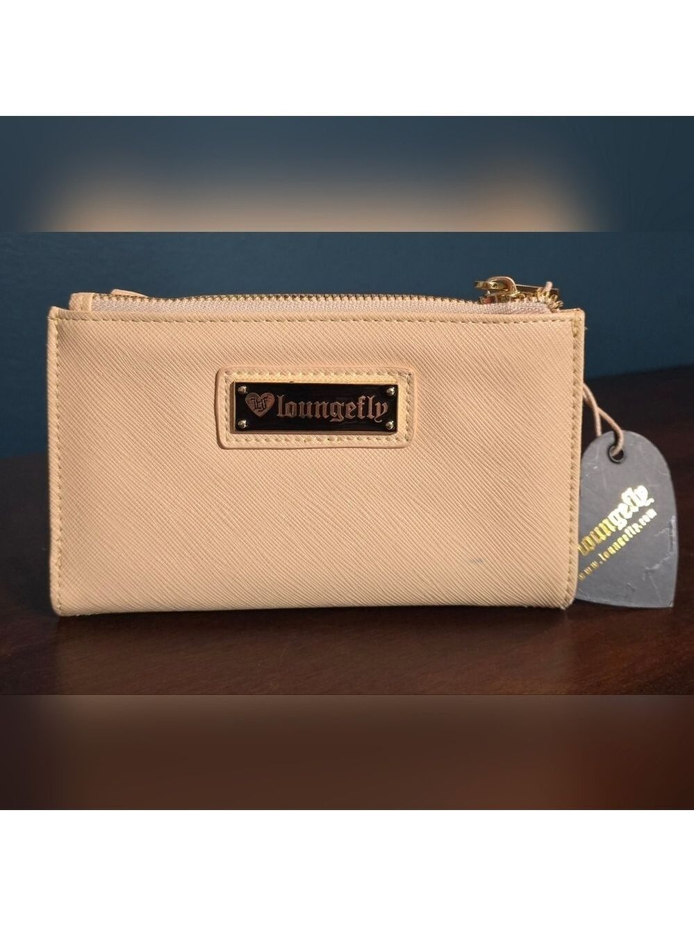 Loungefly ❤️ Logo Cat Face Wallet - Picture 3 of 13